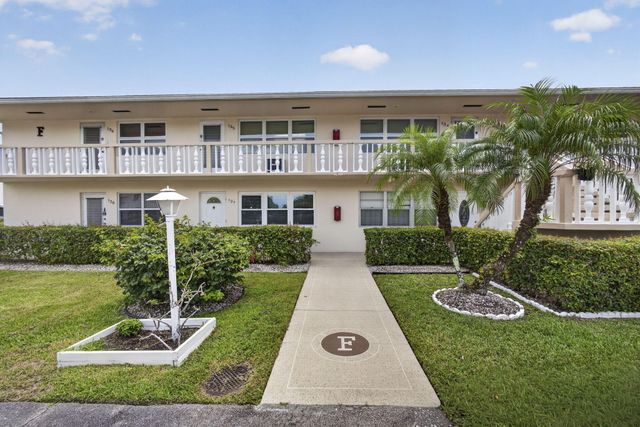 127 Chatham F, West Palm Beach, FL 33417