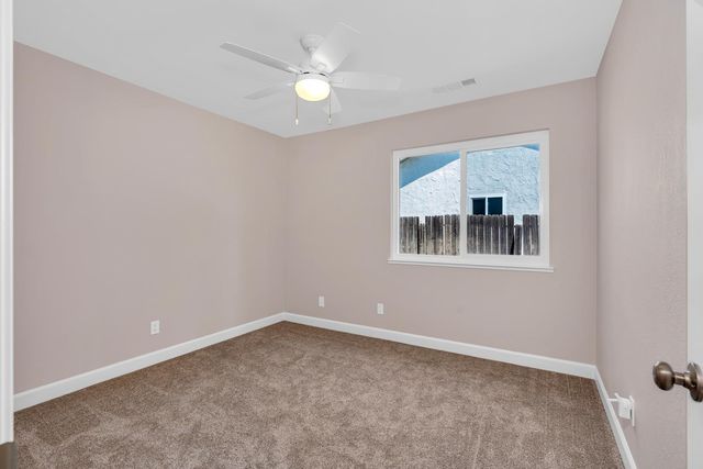 825 E Decatur Avenue, Fresno, CA 93720