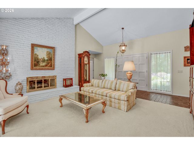 21 WESTMINSTER Dr, Lake Oswego, OR 97034