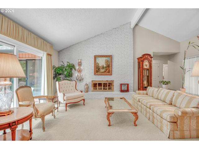 21 WESTMINSTER Dr, Lake Oswego, OR 97034