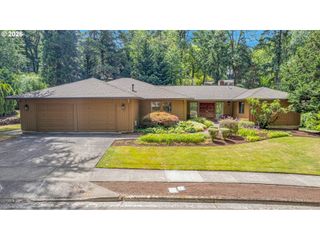 21 WESTMINSTER Dr, Lake Oswego, OR 97034