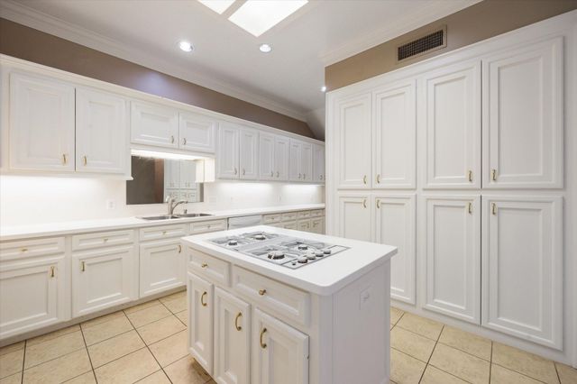 3030 Eastside Street, Houston, TX 77098