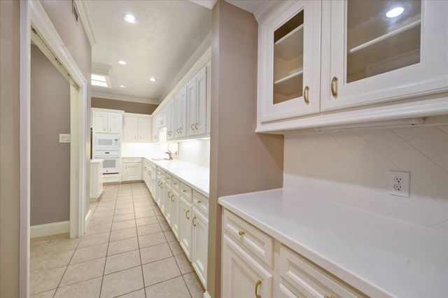 3030 Eastside Street, Houston, TX 77098