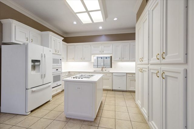 3030 Eastside Street, Houston, TX 77098