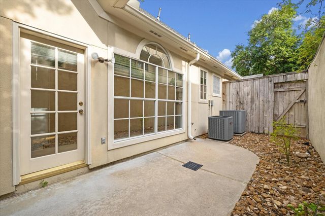 3030 Eastside Street, Houston, TX 77098