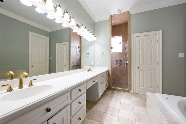 3030 Eastside Street, Houston, TX 77098