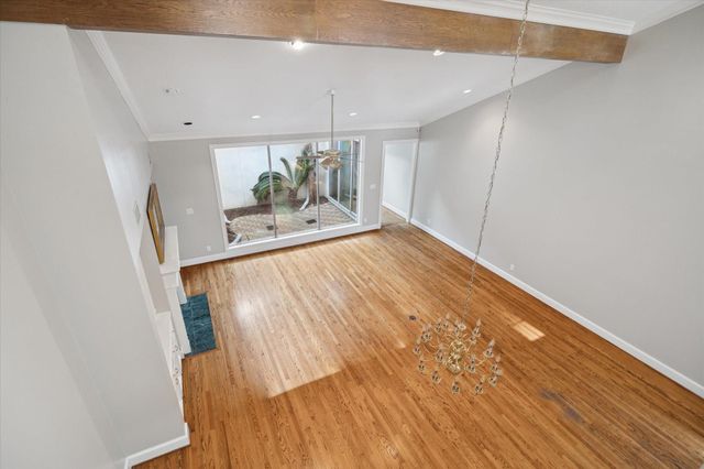 3030 Eastside Street, Houston, TX 77098