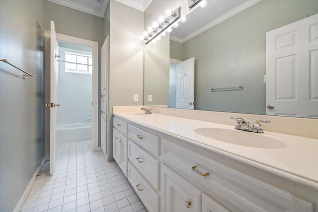 3030 Eastside Street, Houston, TX 77098