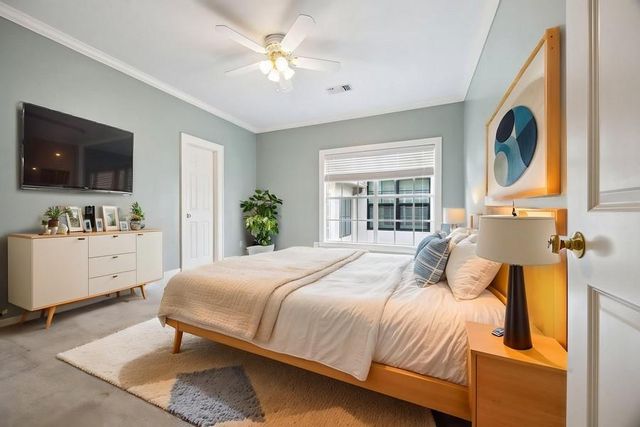 3030 Eastside Street, Houston, TX 77098