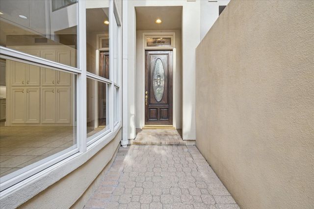 3030 Eastside Street, Houston, TX 77098
