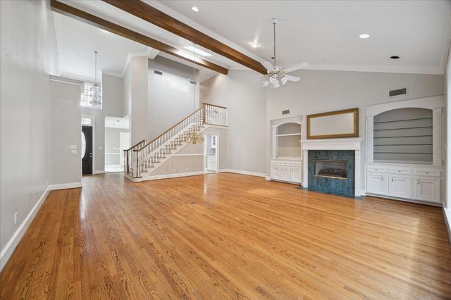 3030 Eastside Street, Houston, TX 77098