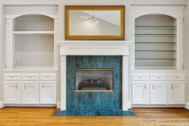 3030 Eastside Street, Houston, TX 77098