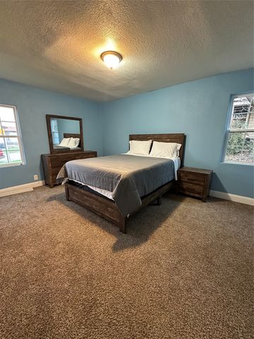 5800 Truman Drive, Fort Worth, TX 76112