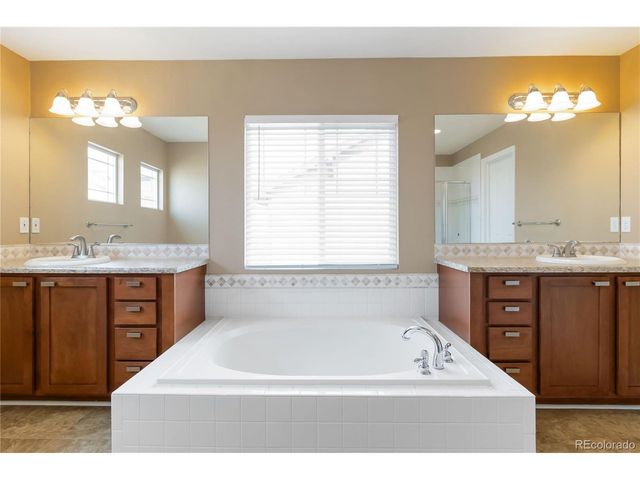 6525 S Newcastle Way, Aurora, CO 80016