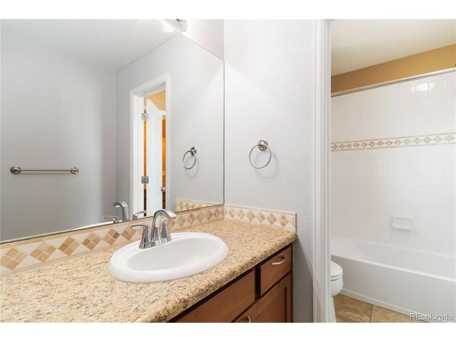 6525 S Newcastle Way, Aurora, CO 80016