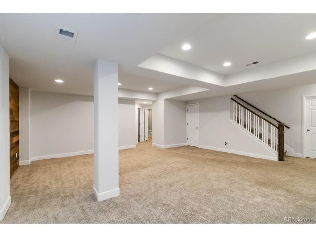 6525 S Newcastle Way, Aurora, CO 80016