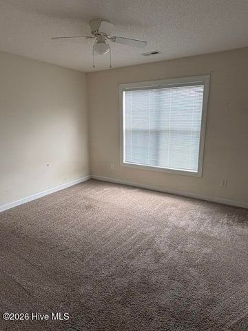 4145 Dudleys Grant Drive E, Winterville, NC 28590
