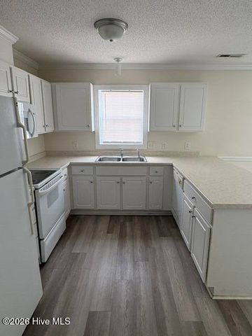 4145 Dudleys Grant Drive E, Winterville, NC 28590