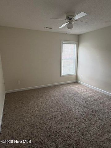 4145 Dudleys Grant Drive E, Winterville, NC 28590