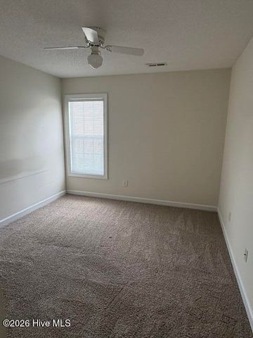 4145 Dudleys Grant Drive E, Winterville, NC 28590