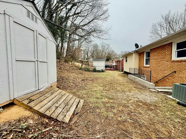 3432 Manassas DR, Roanoke, VA 24018