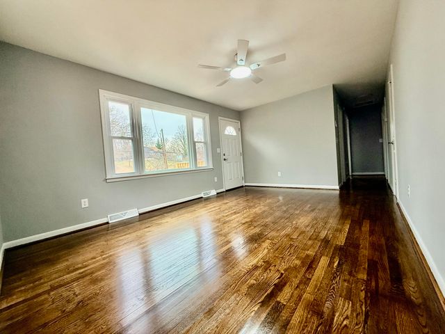 3432 Manassas DR, Roanoke, VA 24018