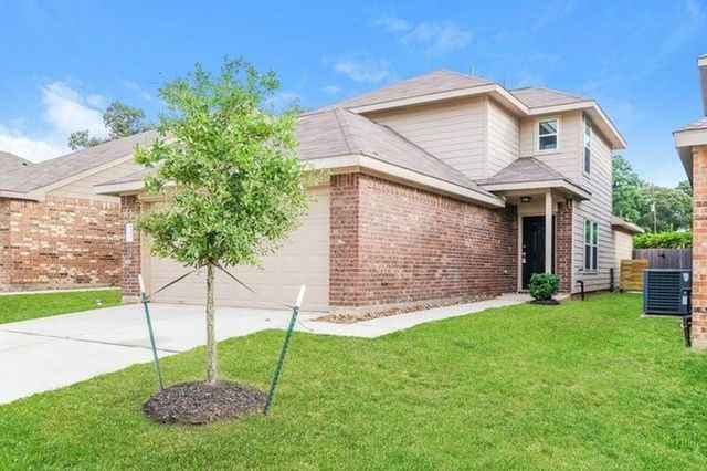 352 Upper Creek Drive, Willis, TX 77378