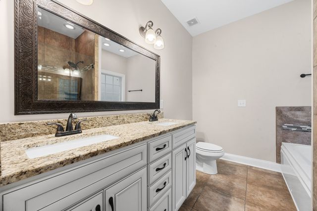 1789 Double R Blvd, Clarksville, TN 37042