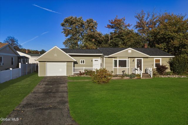 1 Winston Place, Colonie, NY 12205