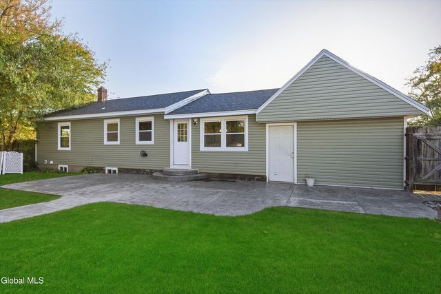 1 Winston Place, Colonie, NY 12205