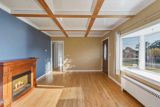 1 Winston Place, Colonie, NY 12205