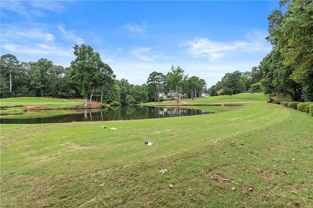 1460 Lakemist Court, Roswell, GA 30075