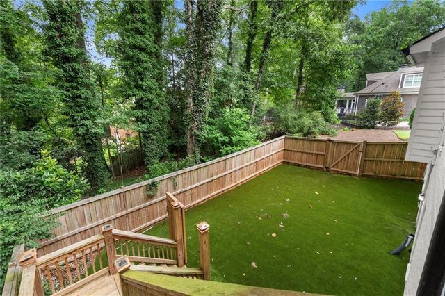 1460 Lakemist Court, Roswell, GA 30075