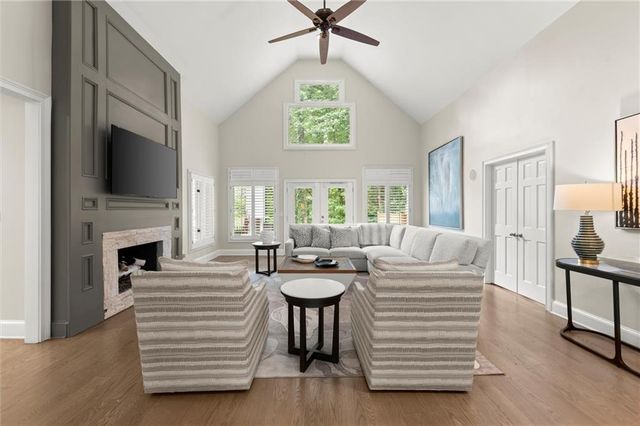 1460 Lakemist Court, Roswell, GA 30075