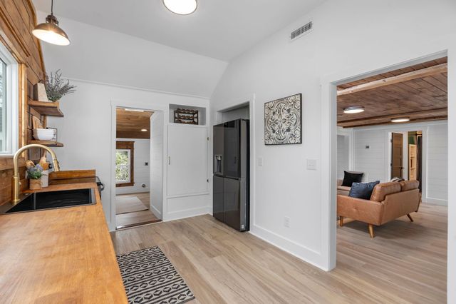 28 JONES CREEK RD, Arrington, VA 22922