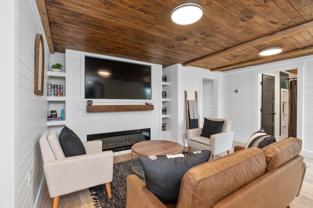 28 JONES CREEK RD, Arrington, VA 22922