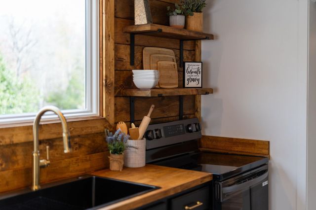 28 JONES CREEK RD, Arrington, VA 22922