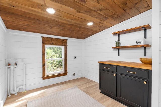 28 JONES CREEK RD, Arrington, VA 22922