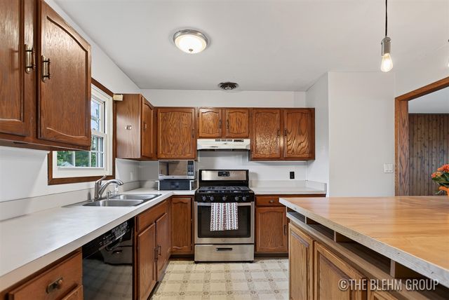 2523 44th Street, Wyoming, MI 49519