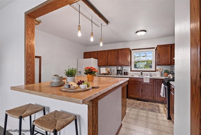 2523 44th Street, Wyoming, MI 49519