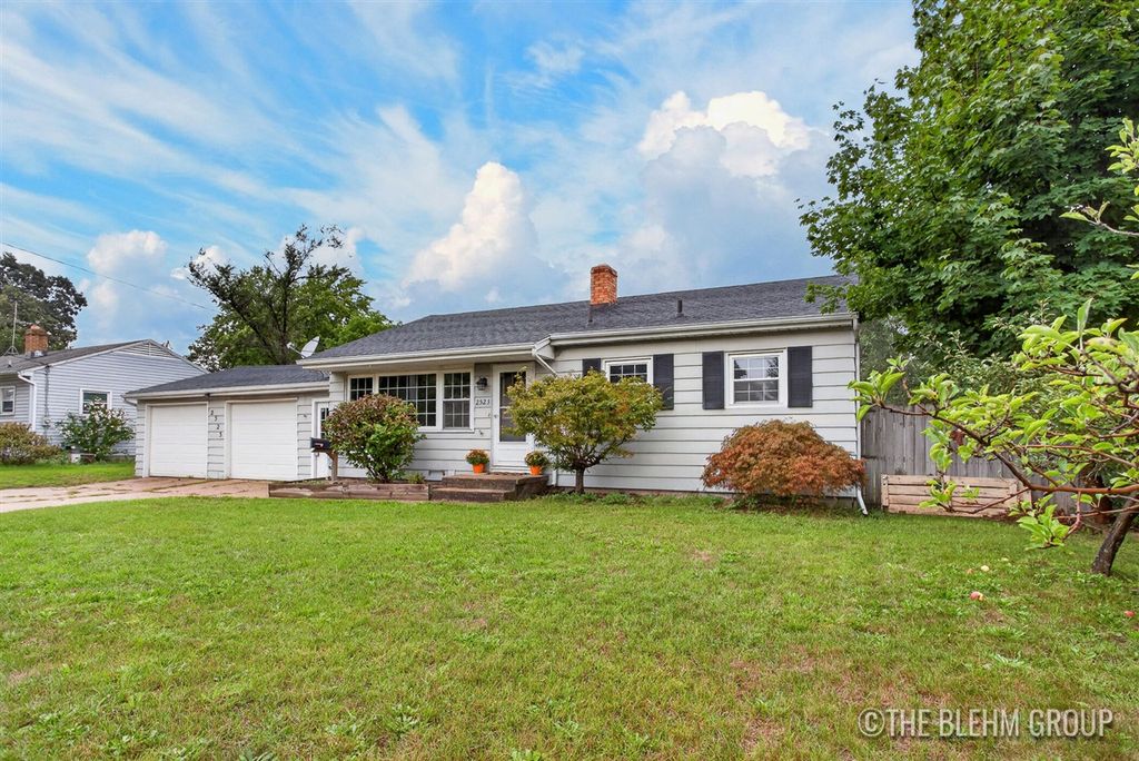 2523 44th Street, Wyoming, MI 49519