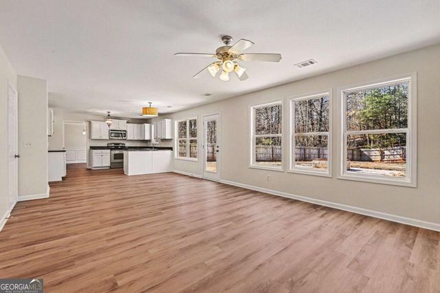 9035 Montclair Hills Drive, Cumming, GA 30028