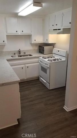 3050 S Bristol Street 9D, Santa Ana, CA 92704