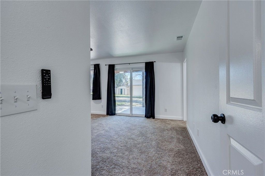 Image 18 of property listing at 26959 Meridian, Hemet, CA 92544