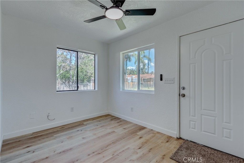 Image 35 of property listing at 26959 Meridian, Hemet, CA 92544