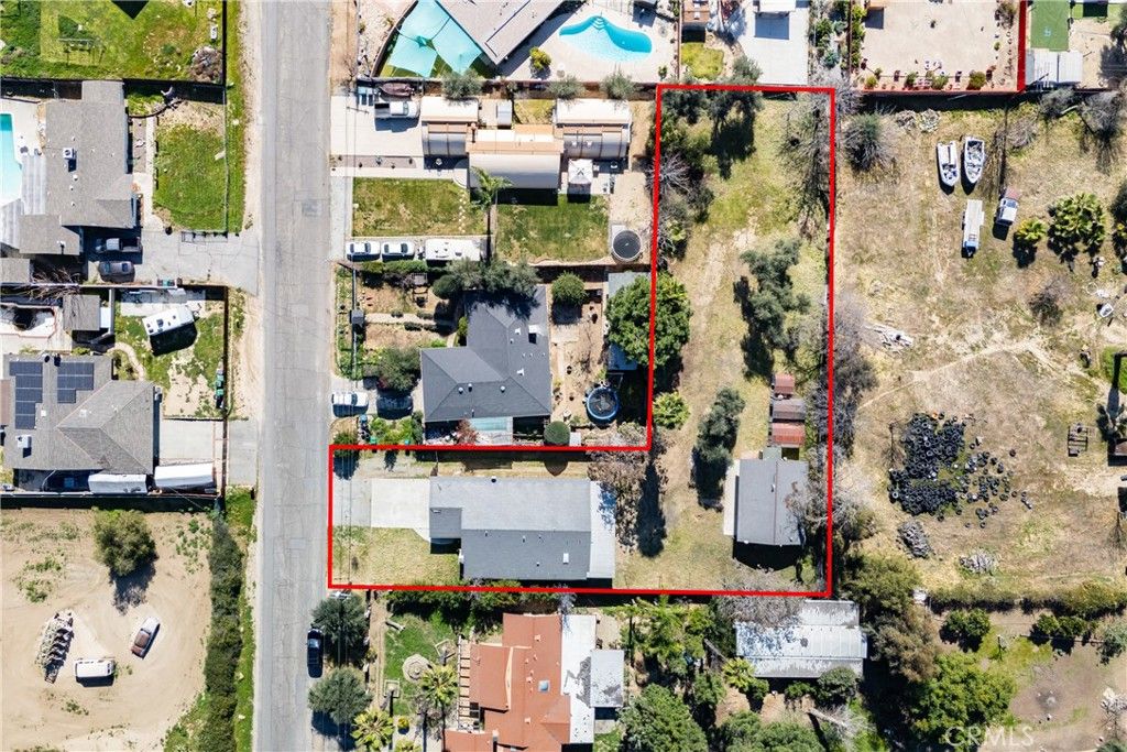 Image 5 of property listing at 26959 Meridian, Hemet, CA 92544