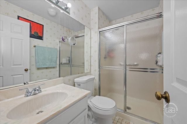 356 Elizabeth Drive C, Wood Dale, IL 60191