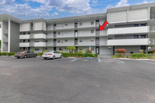 2861 NW 47th Terrace 305b, Lauderdale Lakes, FL 33313