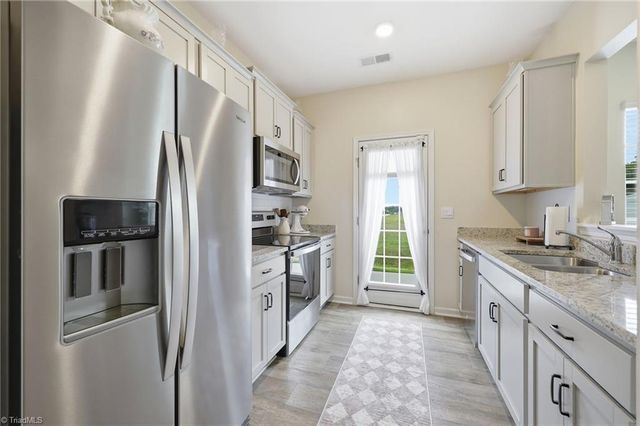1365 Isley Lane, Kernersville, NC 27284