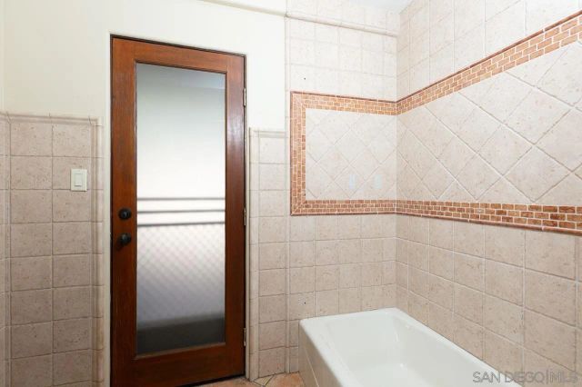 6724 Dwane Ave, San Diego, CA 92120